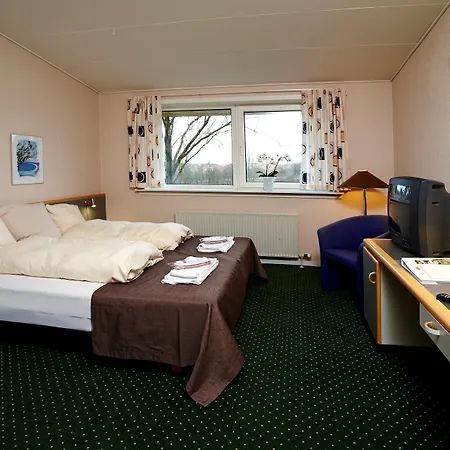 Storkro Värdshus 3*