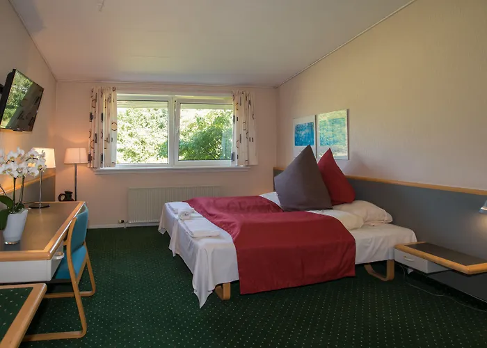 Storkro Inn 3*